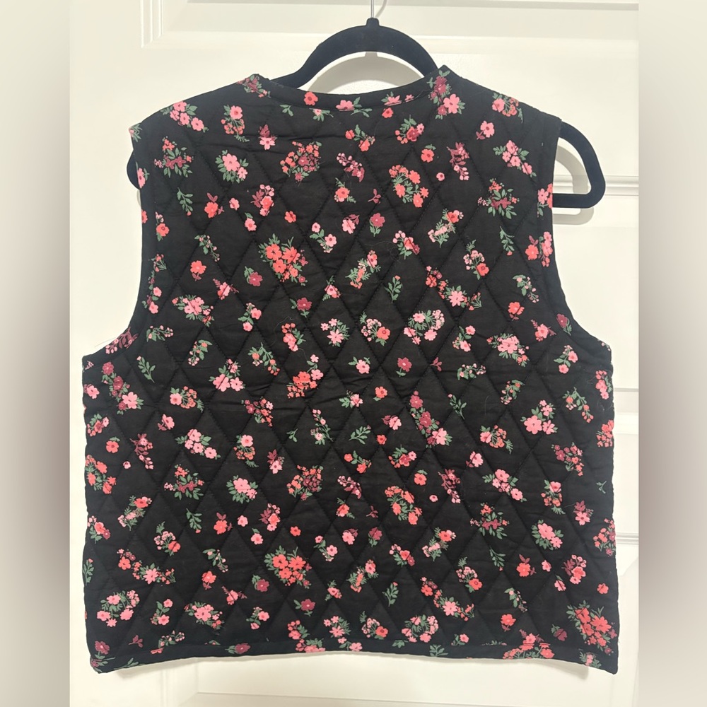 Lucky Brand Black Quilted Vest with Pink Floral Pattern - Picture 3 of 7